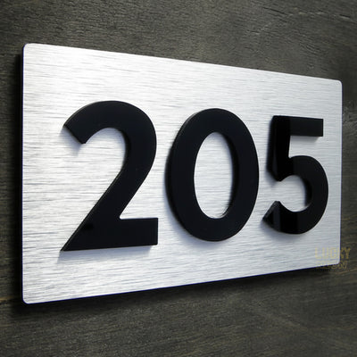 Custom Room Number Plate - Modern Door Sign for Hotels and Apartments